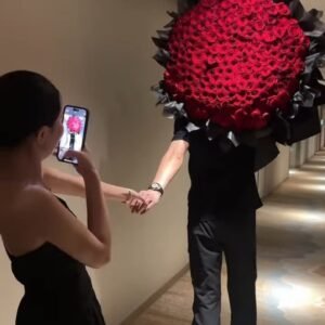 Demuestra tu amor Ramo de Rosas Rojas Personalizado Buchon